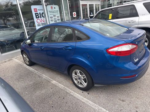 Used 2019 Ford Fiesta SE image 5