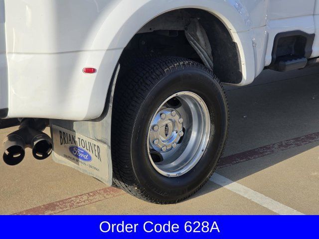 Used 2024 Ford F350 Lariat w/ Lariat Ultimate Package AWD/4WD image 15
