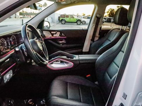 Used 2024 Mercedes-Benz GLS 450 4MATIC image 21