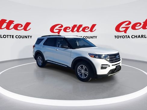 Used 2023 Ford Explorer XLT w/ Equipment Group 202A image 2