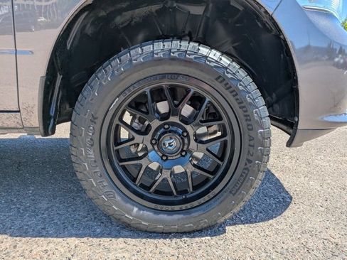 Used 2019 RAM 1500 Express AWD/4WD image 21