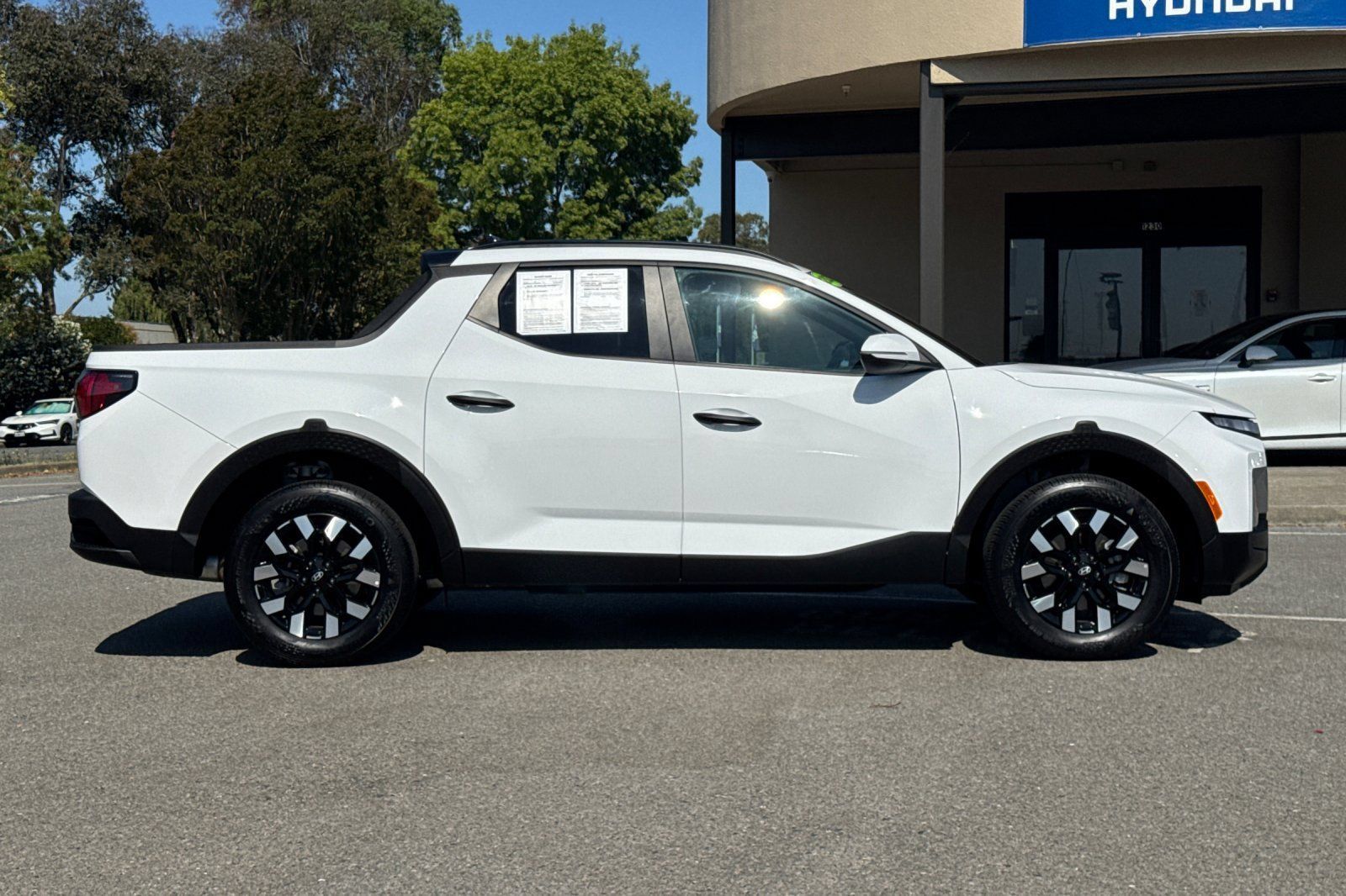 Certified 2026 Hyundai Santa Cruz SEL FWD image 3