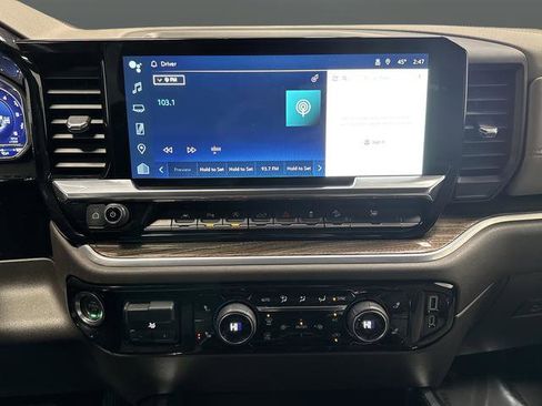 Used 2022 Chevrolet Silverado 1500 LT Trail Boss w/ LT Trail Boss Premium Package image 9