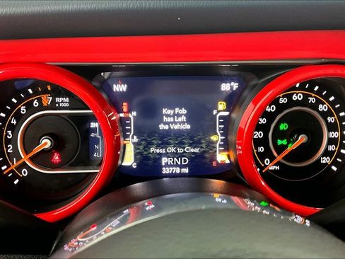 Used 2022 Jeep Wrangler Unlimited Sahara w/ Cold Weather Group AWD/4WD image 19