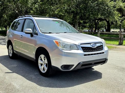 Used 2016 Subaru Forester 2.5i Premium w/ All-Weather Package AWD/4WD image 3