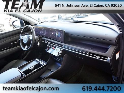 Used 2025 Hyundai Tucson Limited AWD/4WD image 10