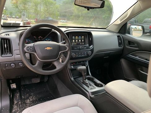 Used 2019 Chevrolet Colorado W/T w/ Custom Special Edition AWD/4WD image 21