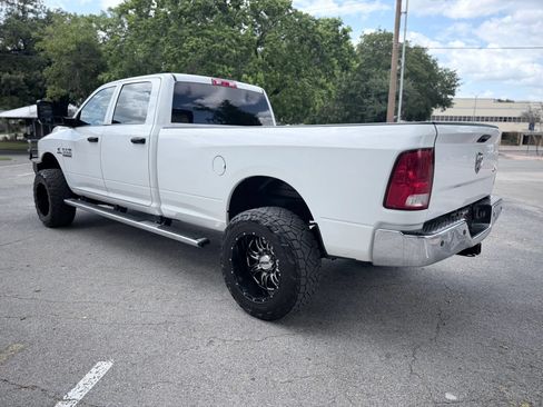 Used 2018 RAM 2500 Tradesman w/ Chrome Appearance Group AWD/4WD image 7
