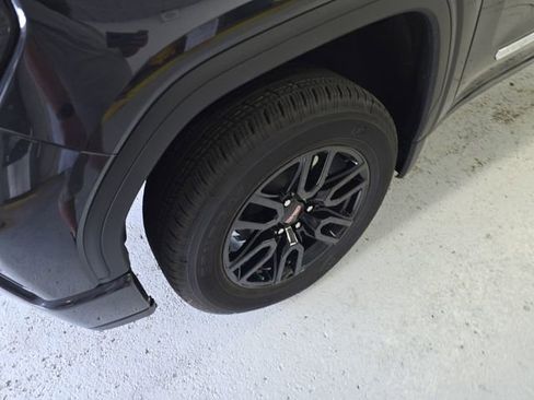 New 2026 GMC Sierra 1500 Elevation image 9