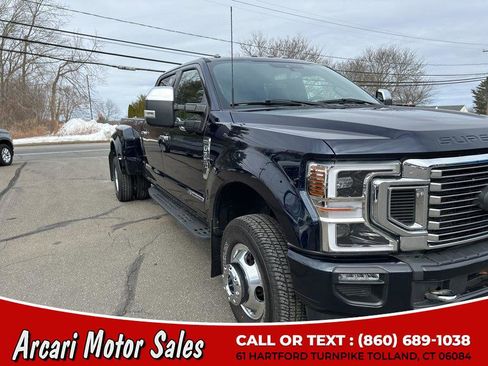 Used 2022 Ford F350 Platinum image 9