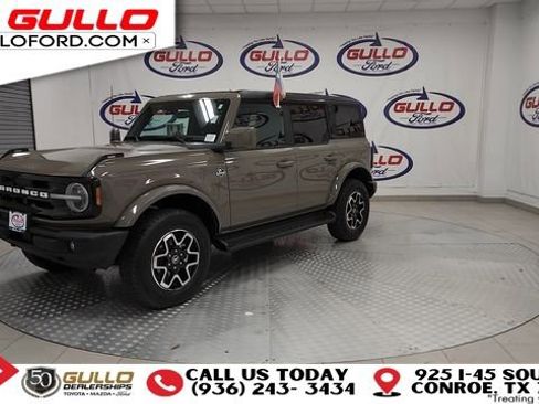 Used 2025 Ford Bronco Outer Banks image 4