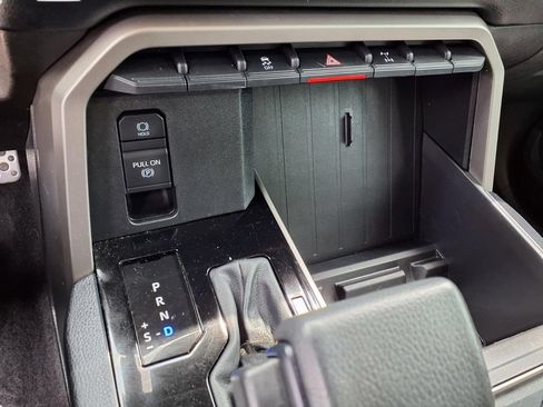 Used 2024 Toyota Tundra SR5 AWD/4WD image 18