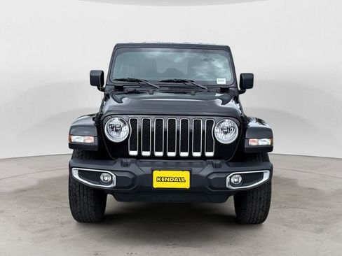 Used 2021 Jeep Wrangler Unlimited Sahara w/ Uconnect 4C Nav & Sound Group AWD/4WD image 8