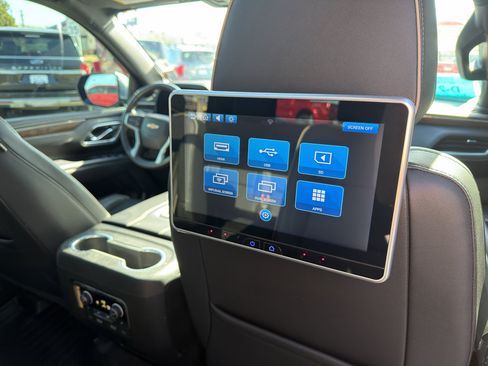 Used 2021 Chevrolet Tahoe Premier AWD/4WD image 12
