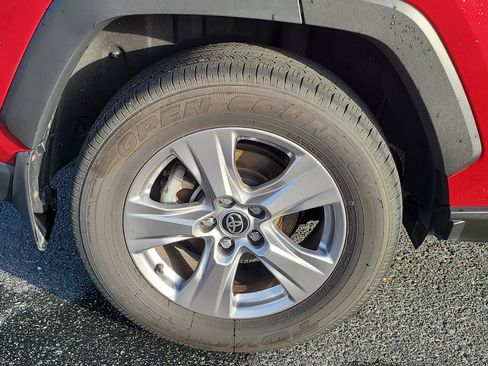 Certified 2025 Toyota RAV4 XLE w/ Convenience Package image 9