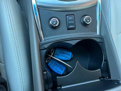 Used 2013 INFINITI G37 x w/ Premium Pkg image 25