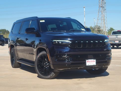 New 2025 Jeep Wagoneer L Series II w/ Premium Group I image 2