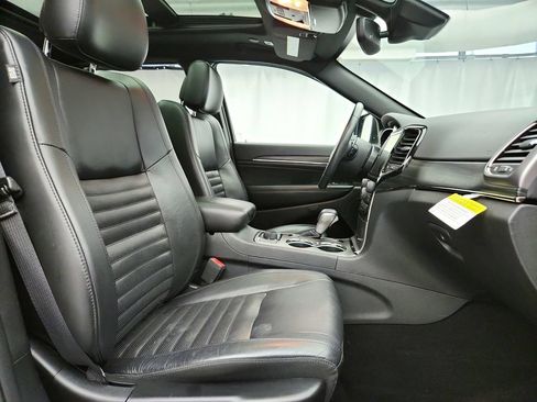 Used 2019 Jeep Grand Cherokee Limited X AWD/4WD image 31