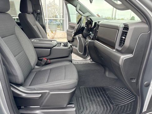 Used 2023 Chevrolet Silverado 1500 LT AWD/4WD image 28