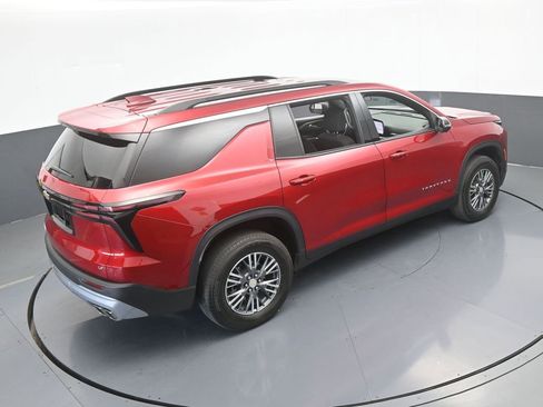 Used 2024 Chevrolet Traverse LT image 54
