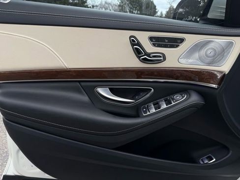 Used 2015 Mercedes-Benz S 550 Sedan image 29
