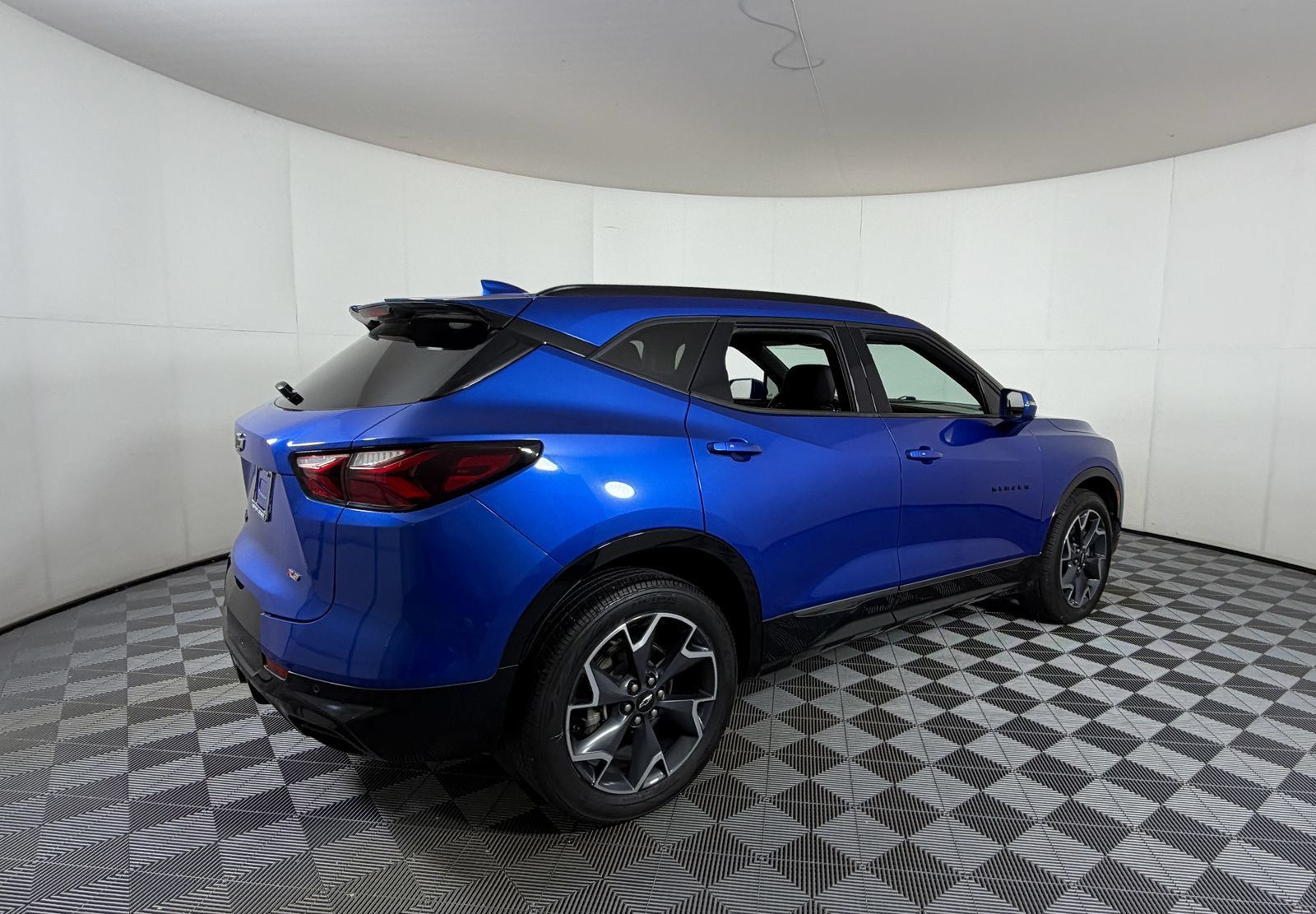 Used 2019 Chevrolet Blazer RS FWD image 4