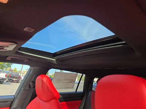 New 2025 Toyota Highlander XSE image 14