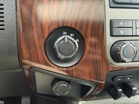 Used 2011 Ford F350 Lariat w/ Lariat Interior Pkg AWD/4WD image 24