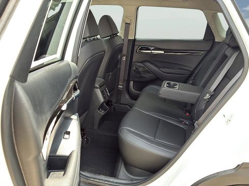 New 2026 Kia Seltos EX FWD image 16