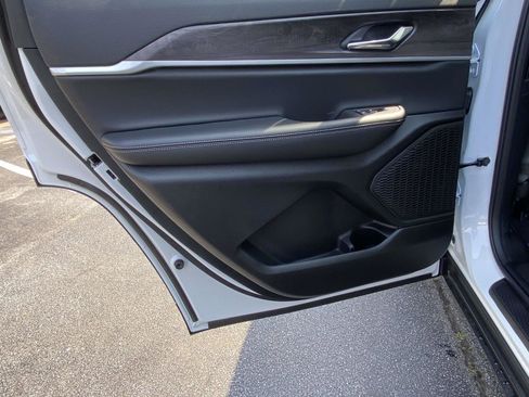 New 2025 Jeep Grand Cherokee L Limited w/ Black Appearance Package RWD image 13