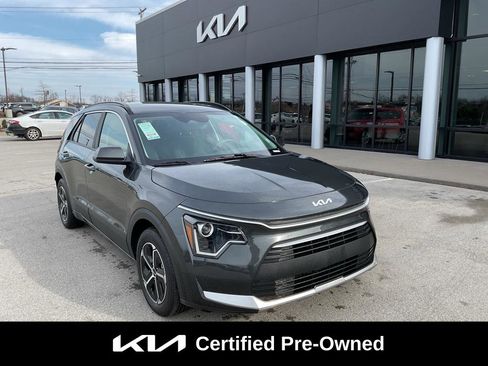 Certified 2024 Kia Niro LX image 1
