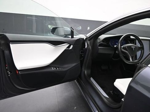 Used 2021 Tesla Model S Long Range AWD/4WD image 16