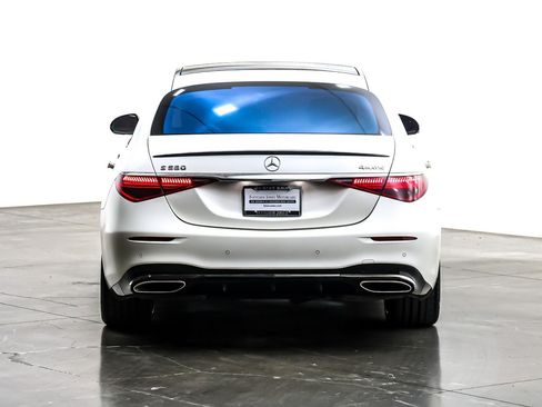 Used 2023 Mercedes-Benz S 580 4MATIC Sedan image 5