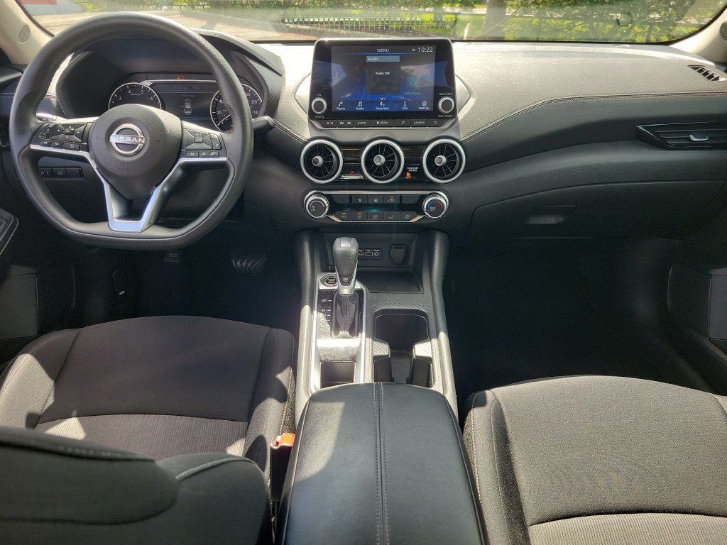 Certified 2025 Nissan Sentra SV FWD image 10