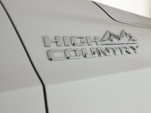 Used 2023 Chevrolet Tahoe High Country w/ Premium Package 2 image 7