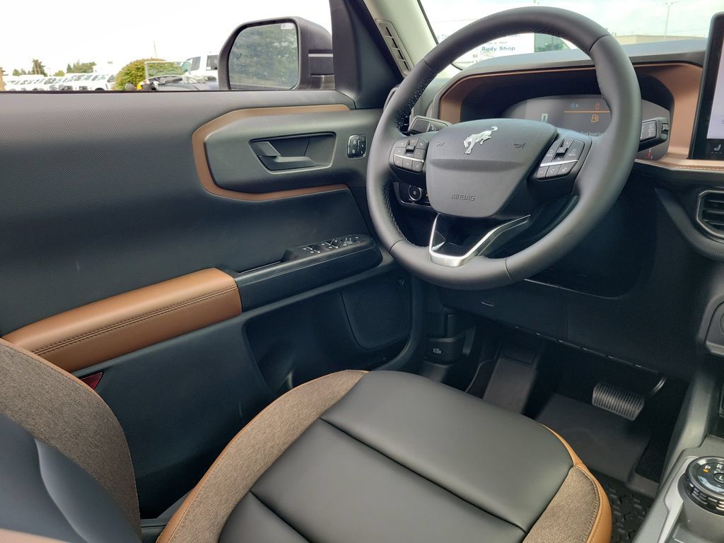 New 2026 Ford Bronco Sport Outer Banks w/ Outer Banks Tech Package+ AWD/4WD image 13