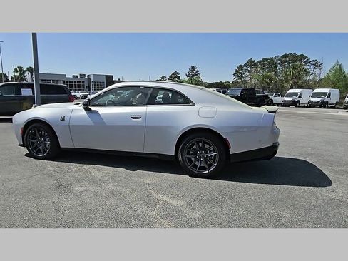 New 2026 Dodge Charger Scat Pack w/ Blacktop Package AWD/4WD image 25
