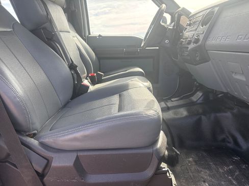 Used 2015 Ford F550 4x4 Crew Cab Super Duty image 19