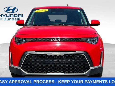 Used 2023 Kia Soul LX w/ LX Technology Package FWD image 2