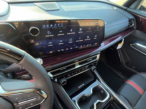 New 2027 Chevrolet Traverse RS FWD image 5