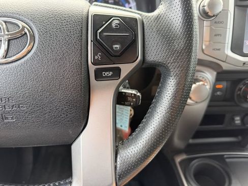 Used 2016 Toyota 4Runner SR5 Premium RWD image 17