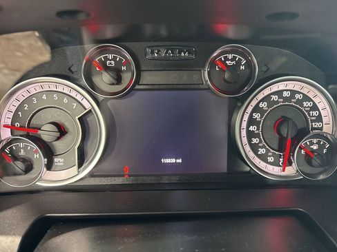 Used 2018 RAM 1500 Big Horn image 15