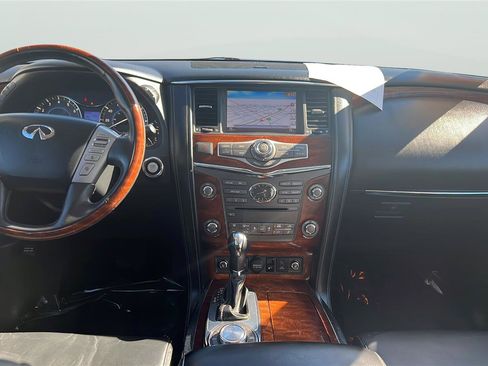 Used 2017 INFINITI QX80 4WD w/ Deluxe Technology Package image 9