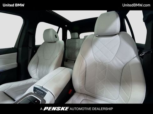 Certified 2025 BMW X5 xDrive40i w/ M Sport Package image 5