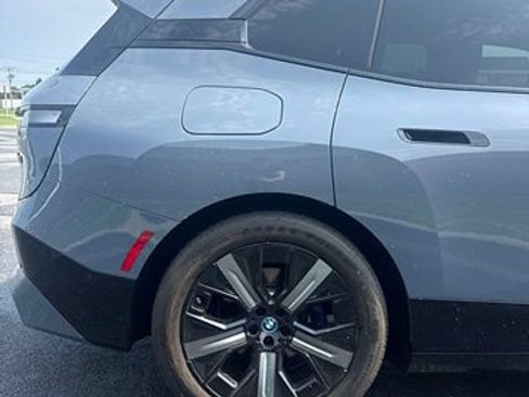Used 2024 BMW iX M60 AWD/4WD image 11