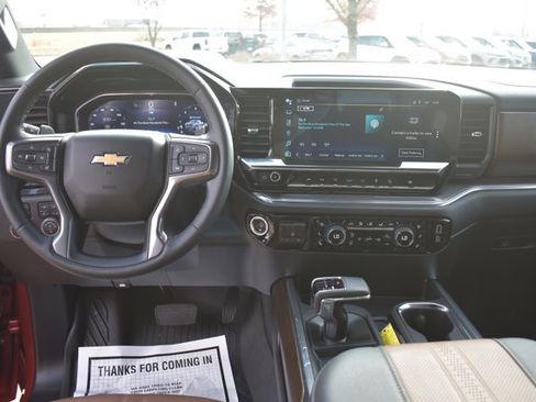 Used 2024 Chevrolet Silverado 1500 High Country w/ Technology Package image 19