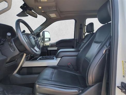 Used 2019 Ford F250 Lariat w/ Lariat Ultimate Package AWD/4WD image 13