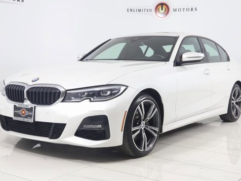 Used 2022 BMW 330i xDrive Sedan w/ M Sport Package image 5