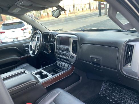 Used 2015 GMC Sierra 1500 SLT w/ SLT Crew Cab Value Package AWD/4WD image 32