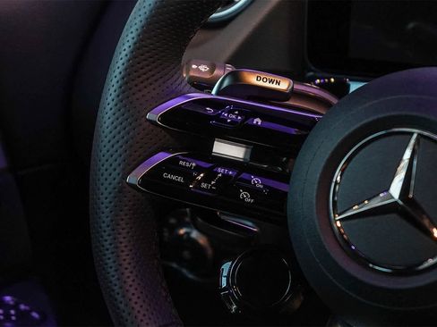 New 2026 Mercedes-Benz GLA 35 AMG 4MATIC image 17